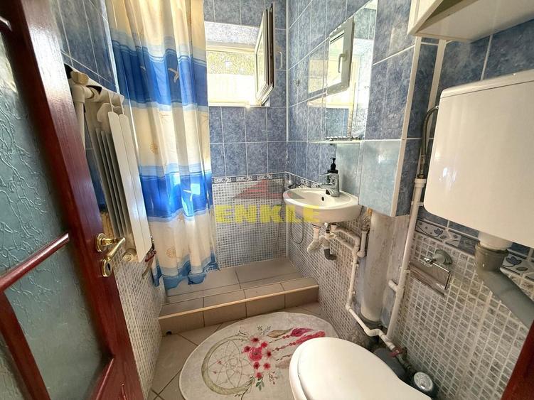 Apartament de vânzare , 75 mp– Zona Școlii 7 - 11
