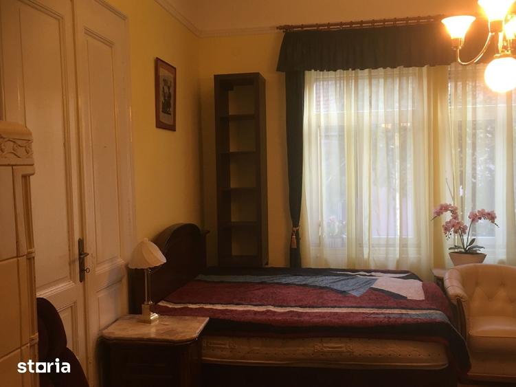 Casă cu 3 camere decomandat cu Teren 311 Mp în Central