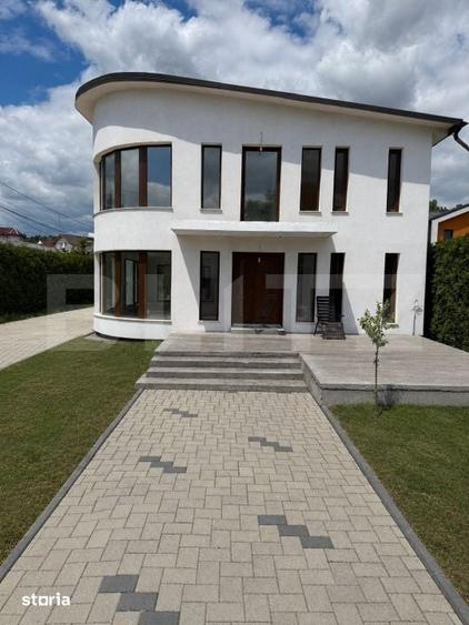 Casă cu 5 camere cu Teren 1200 Mp în Unirea