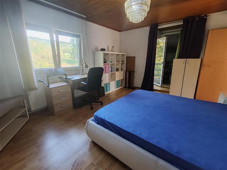 Casă individuală cu 5 camere cu Teren 1334 Mp în Telega