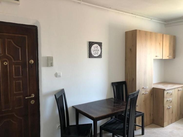Apartament cu 2 camere decomandat în Olimpia-Stadion