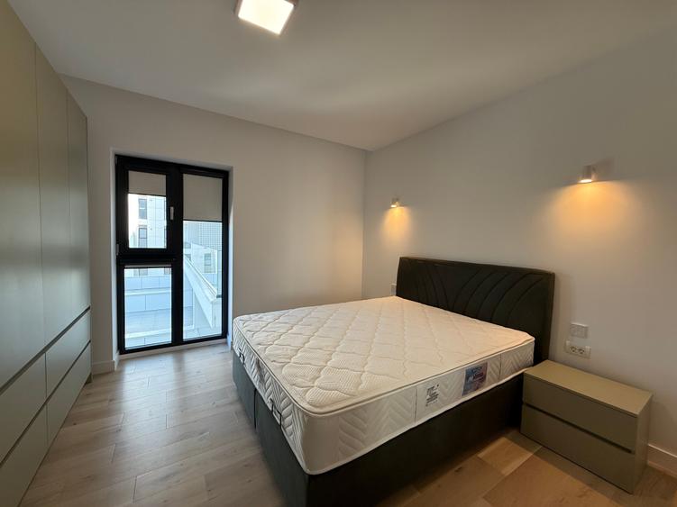 Apartament cu 3 camere decomandat în Străulești