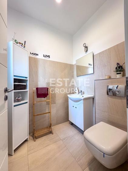 Casă individuală cu 5 camere cu Canalizare în Moșnița Nouă