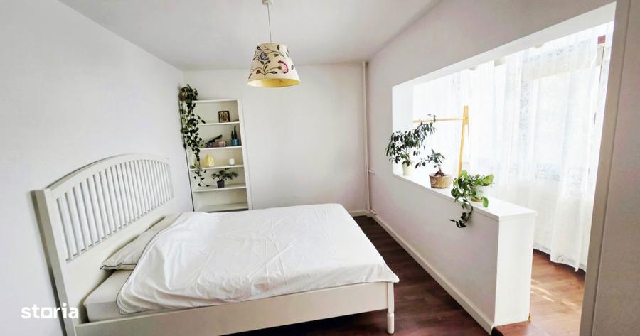 Apartament cu 3 camere, mobilat în Tei