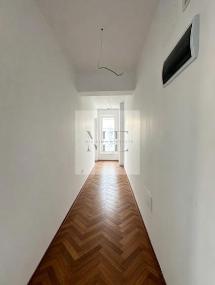 Apartament cu 3 camere decomandat în Berceni