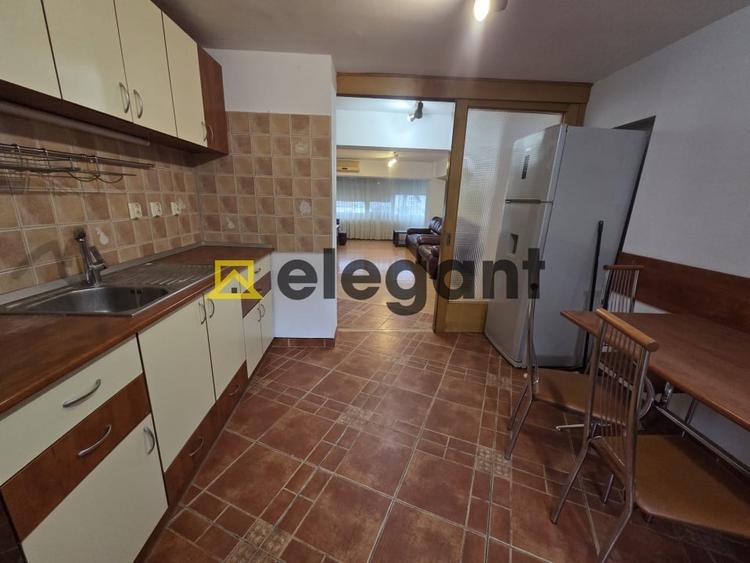 Apartament cu 4 camere decomandat, mobilat în Sărari