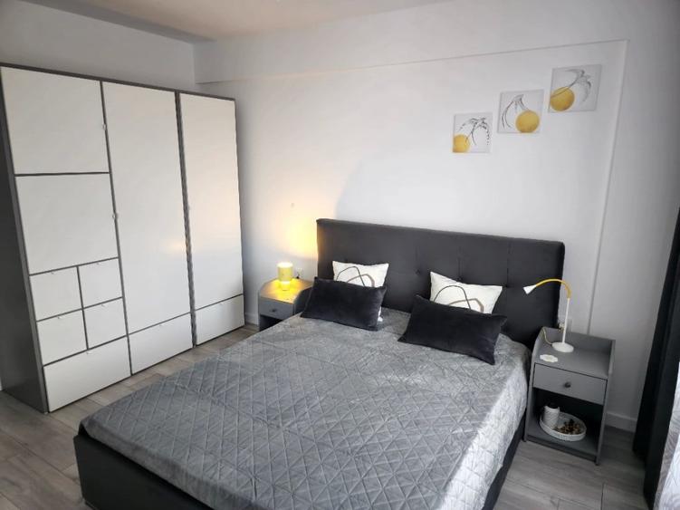 Apartament cu 2 camere decomandat în Tunari