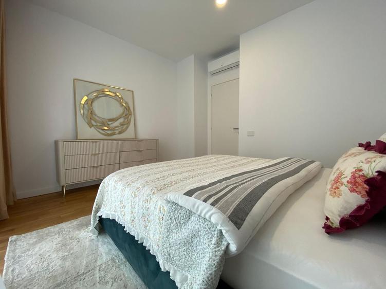Apartament cu 2 camere semidecomandat, mobilat în Pipera