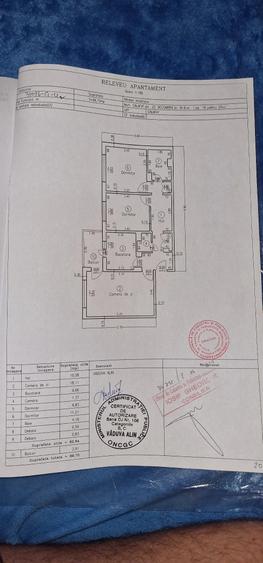Apartament cu 3 camere semidecomandat în Central