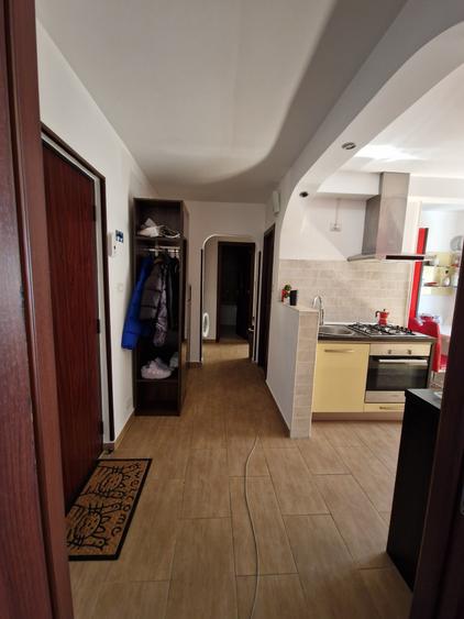 Apartament cu 2 camere decomandat în Vitan Mall