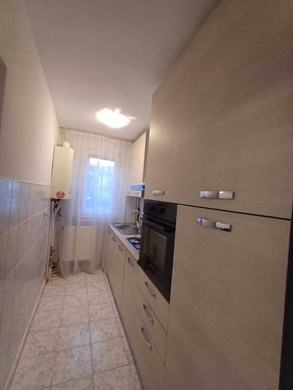 Apartament cu 2 camere decomandat în Exterior Vest