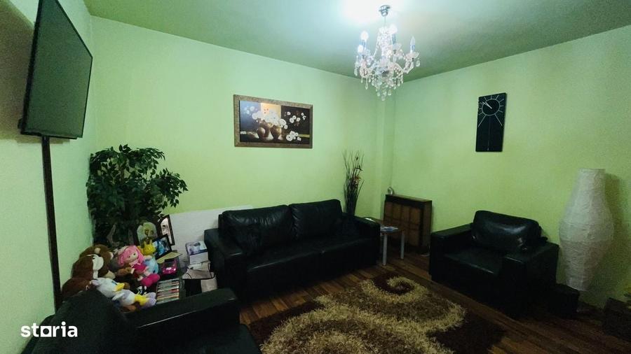 Casă cu 4 camere cu Teren 180 Mp în Dămăroaia