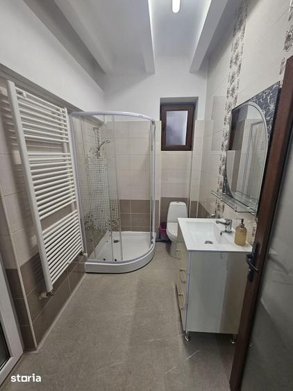 Apartament cu 3 camere în Primăverii