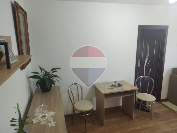 Apartament cu 2 camere semidecomandat, mobilat în Gării