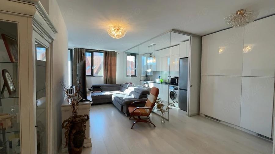 Apartament cu 2 camere semidecomandat în Medicină