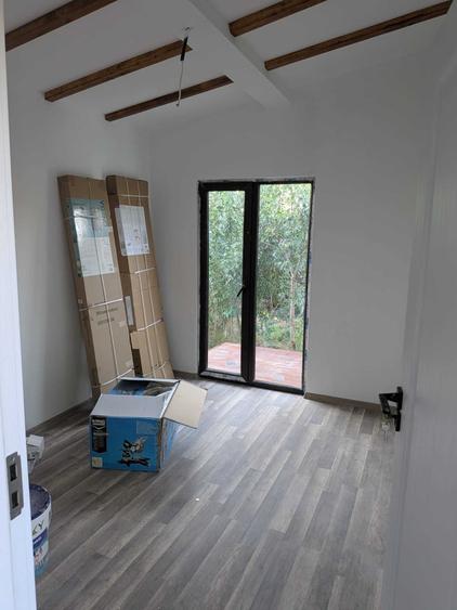 Casă cu 2 camere în Plătărești