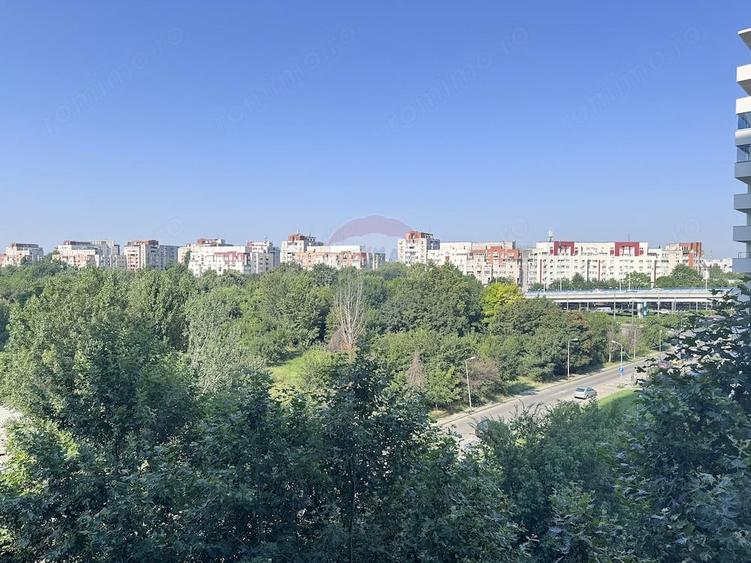 Apartament cu 2 camere decomandat în Splaiul Unirii