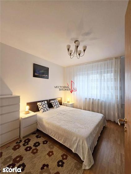 Apartament cu 2 camere decomandat în Tei
