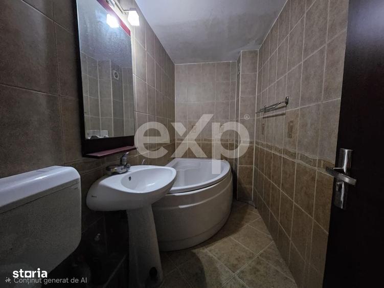 Apartament cu 4 camere decomandat în Nerva Traian