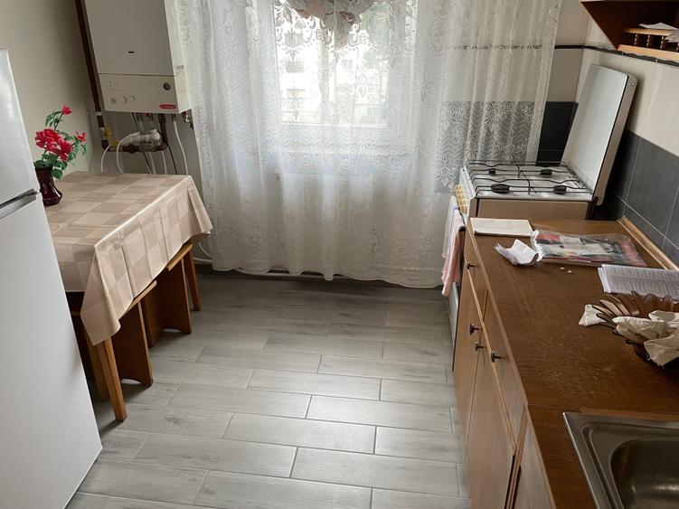Apartament cu 2 camere semidecomandat în Narcisa