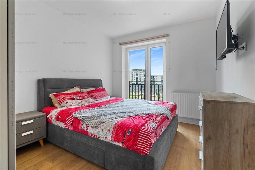 Apartament cu 2 camere decomandat, mobilat în Tractorul