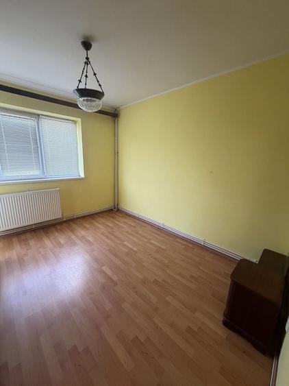 Apartament cu 2 camere decomandat în Marna