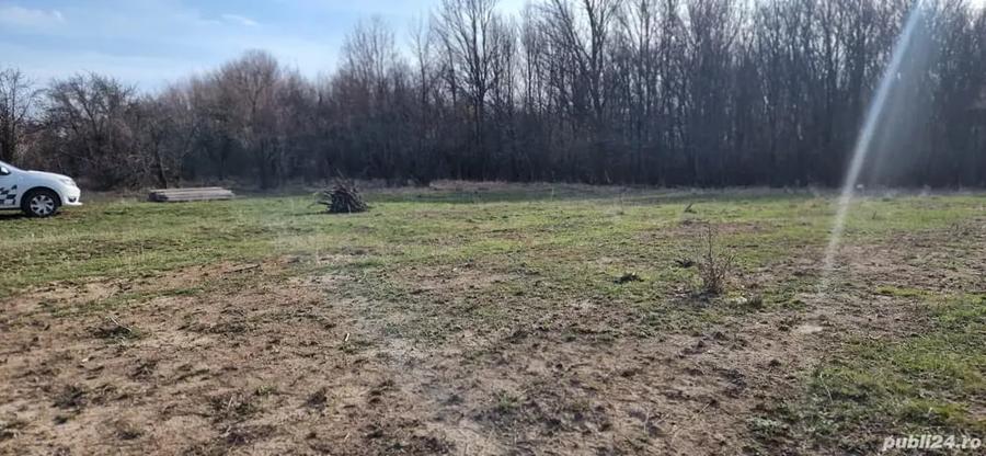Teren de 735 mp, în Smeura