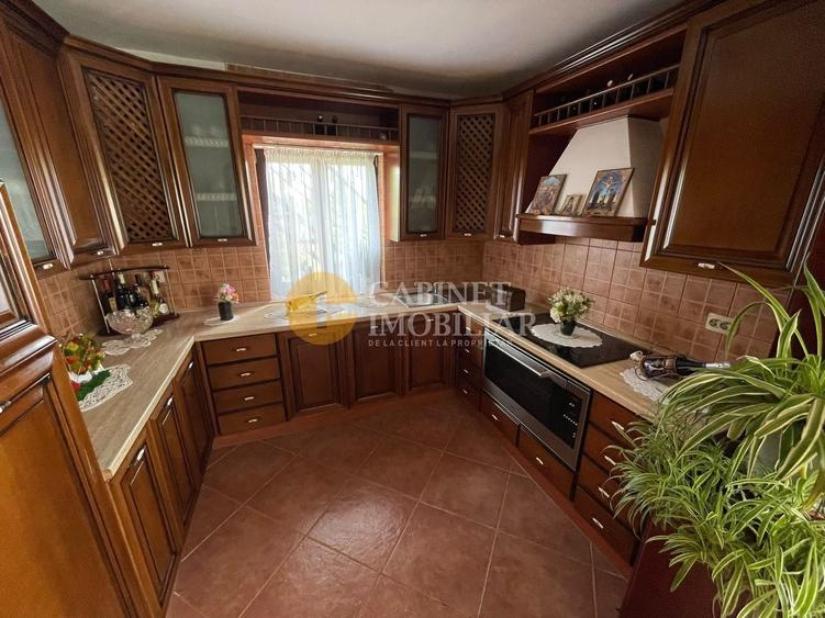 Casă individuală cu 5 camere cu Canalizare în Miroslava