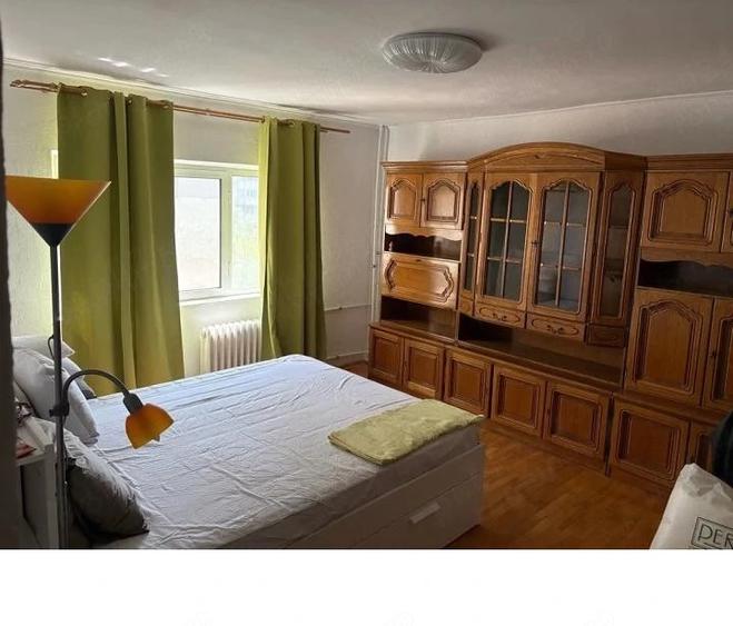 Apartament cu 4 camere decomandat, mobilat în Timpuri Noi