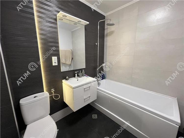 Apartament cu 3 camere decomandat, mobilat în Piața Cluj