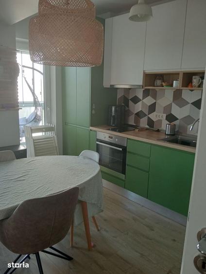 Apartament cu 3 camere, mobilat în Străulești