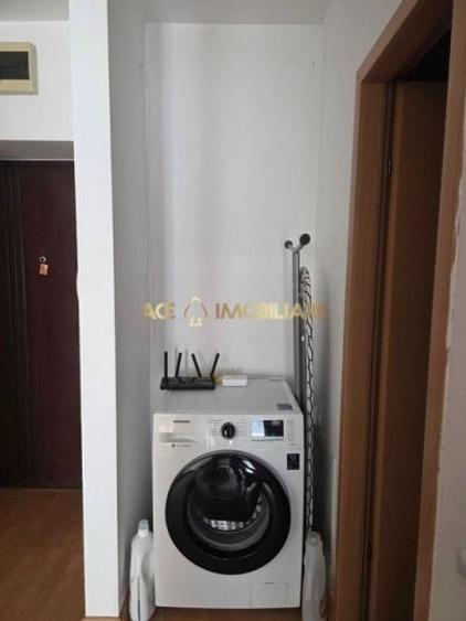 Apartament cu 2 camere semidecomandat, mobilat în Titan