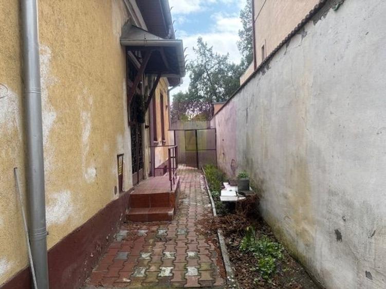 Casă cu 3 camere cu Canalizare în Floreasca