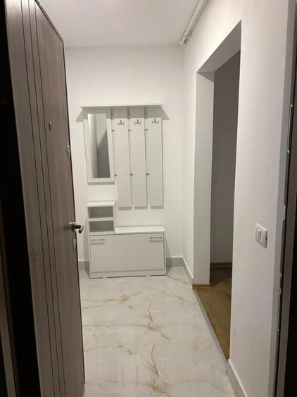 Apartament cu 2 camere decomandat în Vest