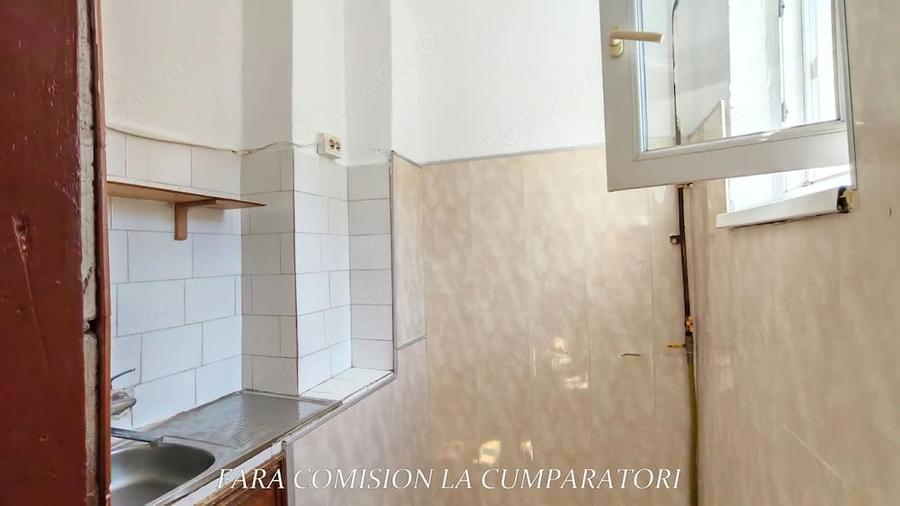 Apartament cu 2 camere semidecomandat în Căzănești (Râmnicu Vâlcea)