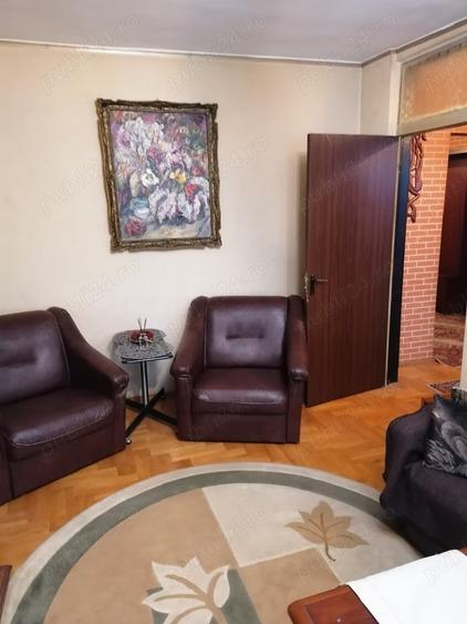 Apartament cu 3 camere decomandat în Caracal