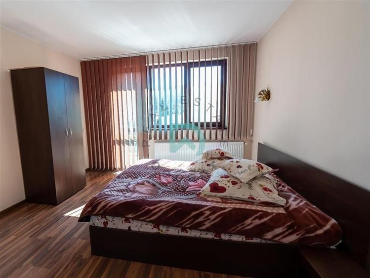 Casă individuală cu 6 camere cu Teren 1700 Mp în Timișu de Sus