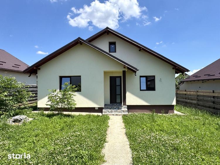 Casă cu 3 camere cu Teren 380 Mp în Miroslava
