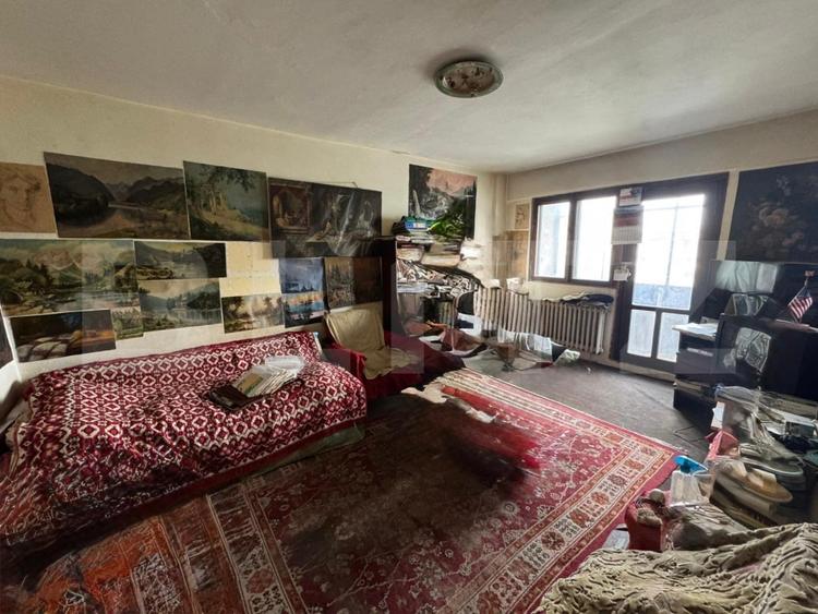 Apartament cu 2 camere decomandat în Lăpuș