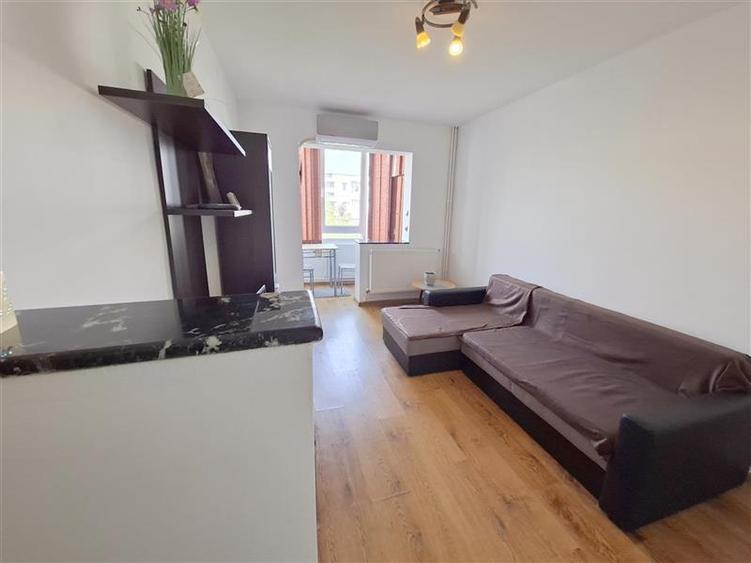 Apartament cu 2 camere nedecomandat, mobilat în Milcov