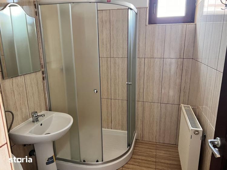 Apartament cu 3 camere, mobilat în Vasile Aaron