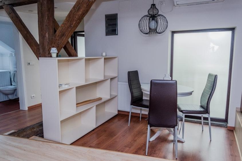 Apartament cu 2 camere decomandat în Ultracentral