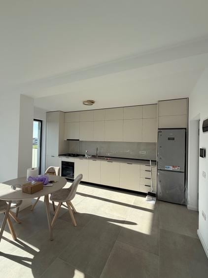 Apartament cu 2 camere decomandat în Neptun