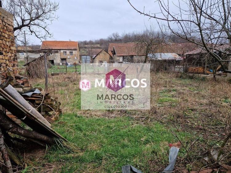 Casă individuală cu 3 camere cu Canalizare în Goruia