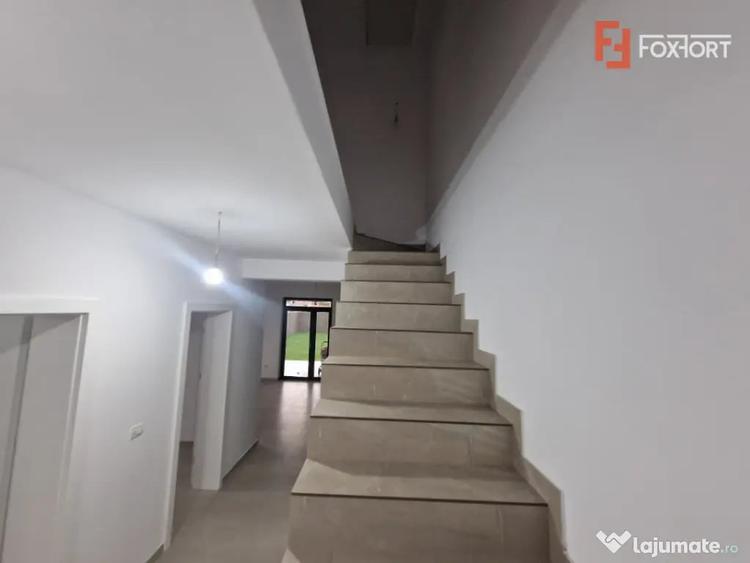 Casă cu 4 camere cu Teren 300 Mp în Moșnița Veche