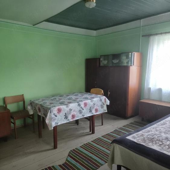Casă cu 4 camere cu Teren 1048 Mp în Valea Seacă
