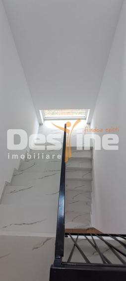 Casă individuală cu 4 camere cu Canalizare în Valea Adâncă
