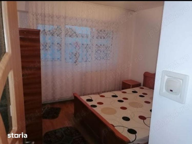 Apartament cu 2 camere decomandat în Școlilor