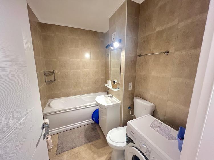 Apartament cu 2 camere semidecomandat, mobilat în Sânpetru