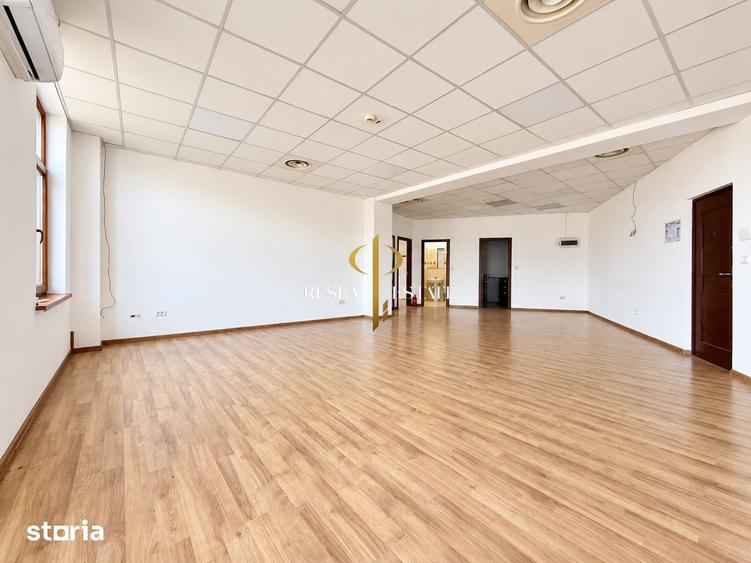 Spațiu comercial, de 100 mp, în Badea Cârțan